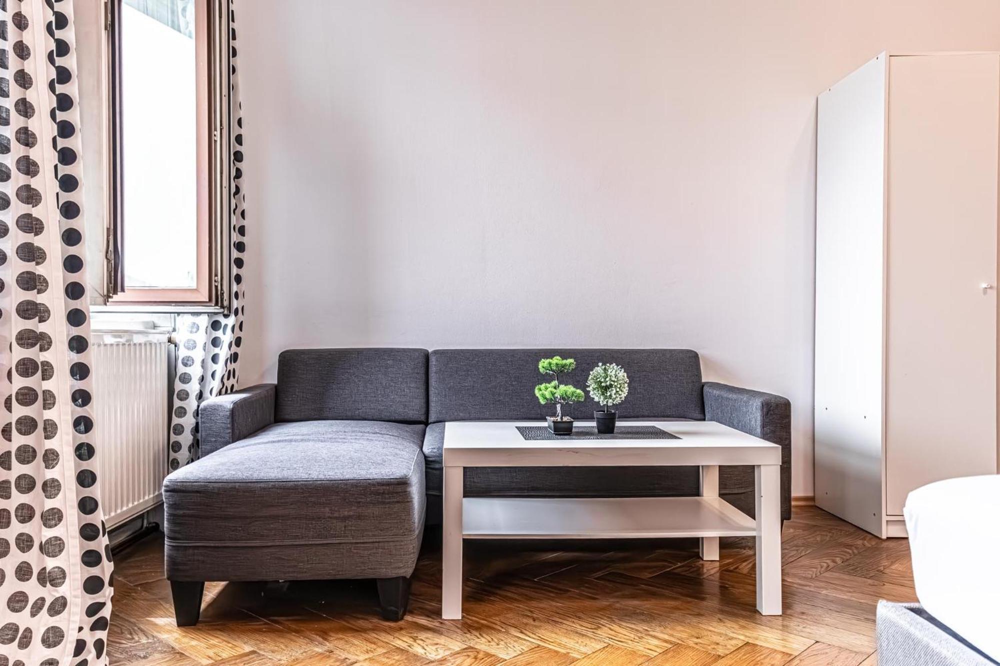 Lovely 1Br Apt. Near Akh Hospital Wien Exteriör bild