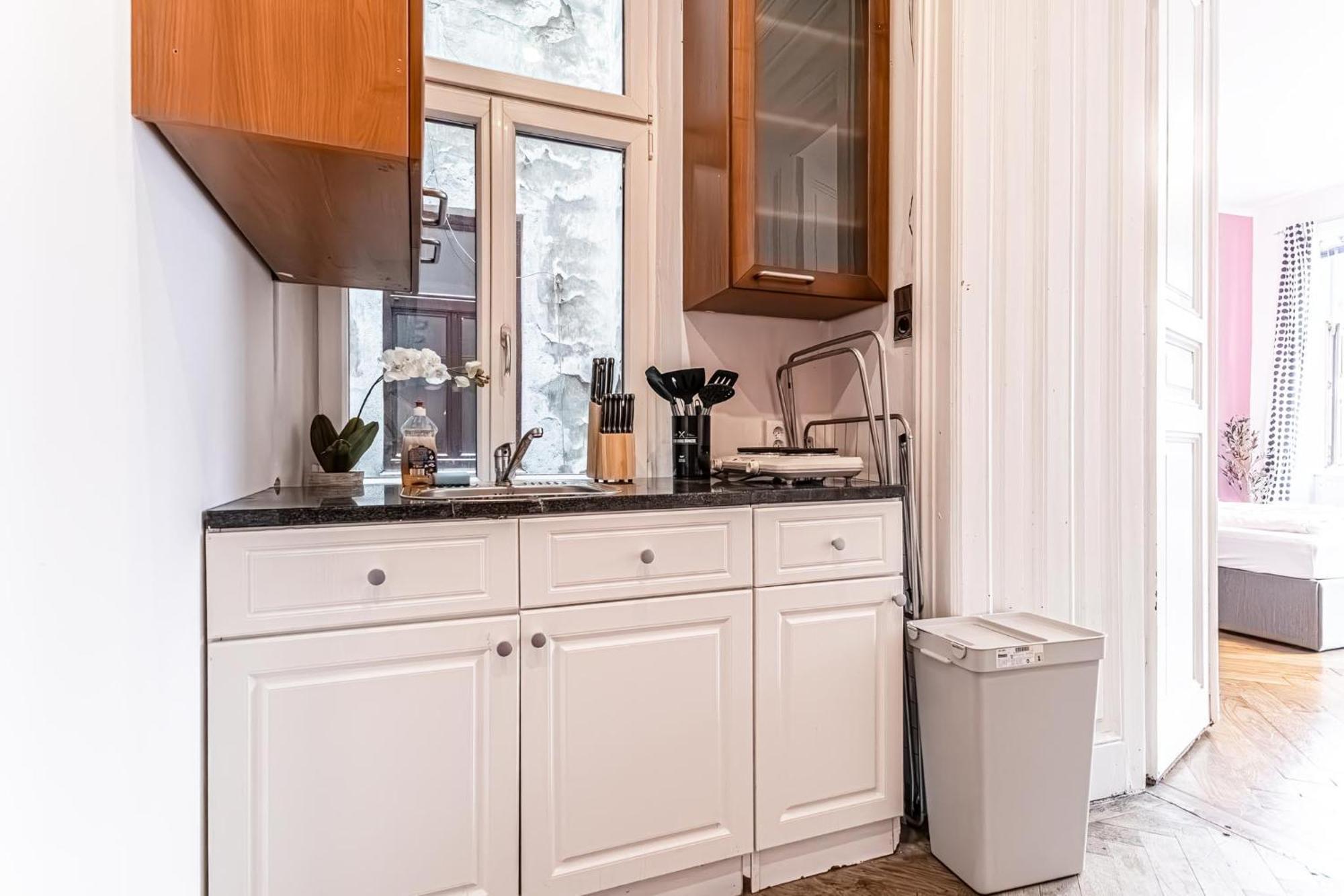 Lovely 1Br Apt. Near Akh Hospital Wien Exteriör bild